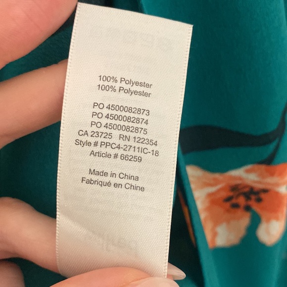 Aritzia Wilfred Blouse - Picture 6 of 6